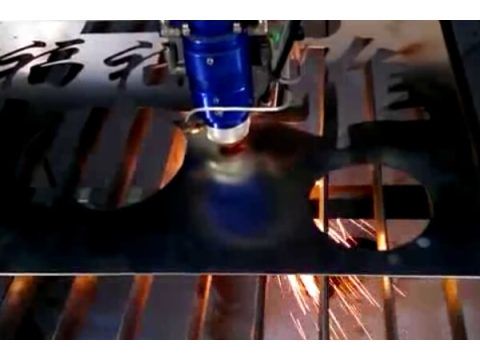 1.5mm 不銹鋼混合激光切割機(jī) STJ1325M