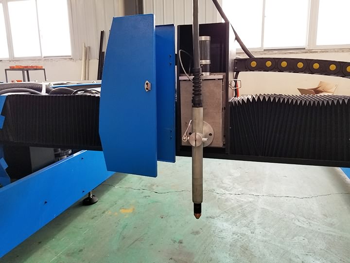 帶等離子炬的便攜式數(shù)控火焰切割機(jī)