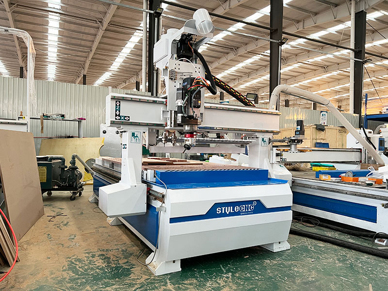 自動換刀數控木工雕刻機工作臺套件，帶 HSD C 軸和主軸