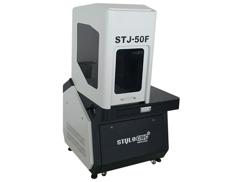 業(yè)余愛好適用于小型企業(yè)、家庭商店的光纖激光雕刻機