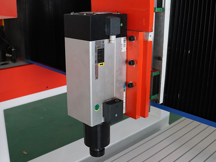 適用于泡沫塑料、EPS 和 XPS 的三軸泡沫數(shù)控雕刻機(jī)