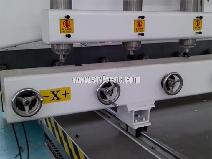 3D木工數(shù)控雕刻機帶8個旋轉軸