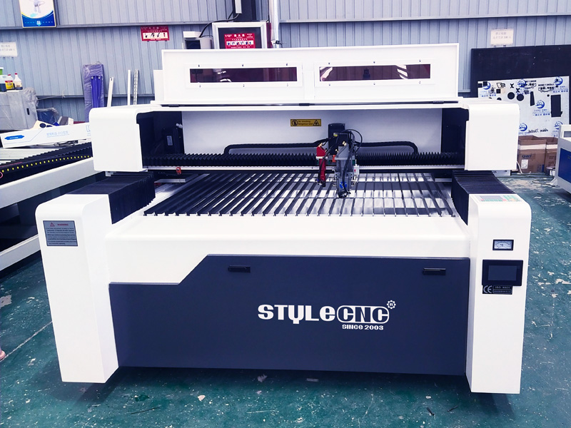 4x8 平板激光數(shù)控雕刻切割機出售