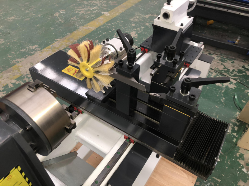 業(yè)余愛好數(shù)控木工車床用于碗、盤子、花瓶、杯子