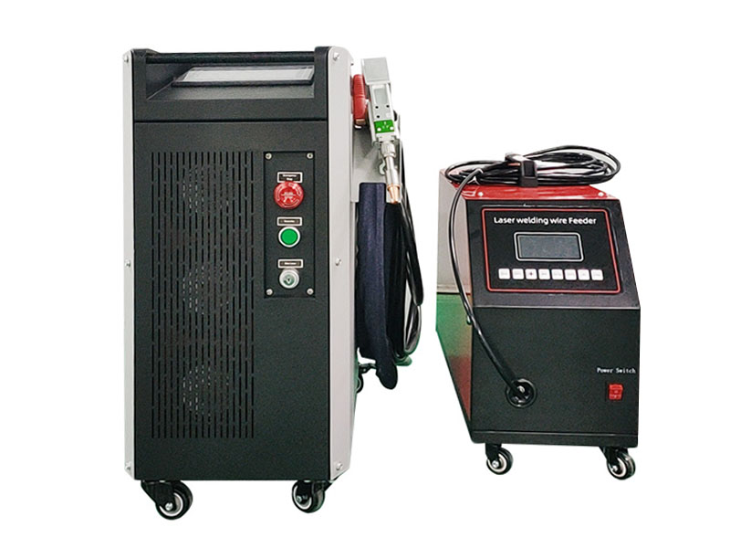 帶手持焊槍的風(fēng)冷便攜式激光焊機(jī)