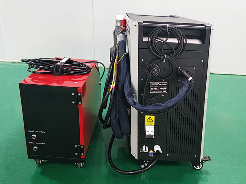 帶手持焊槍的風(fēng)冷便攜式激光焊機(jī)