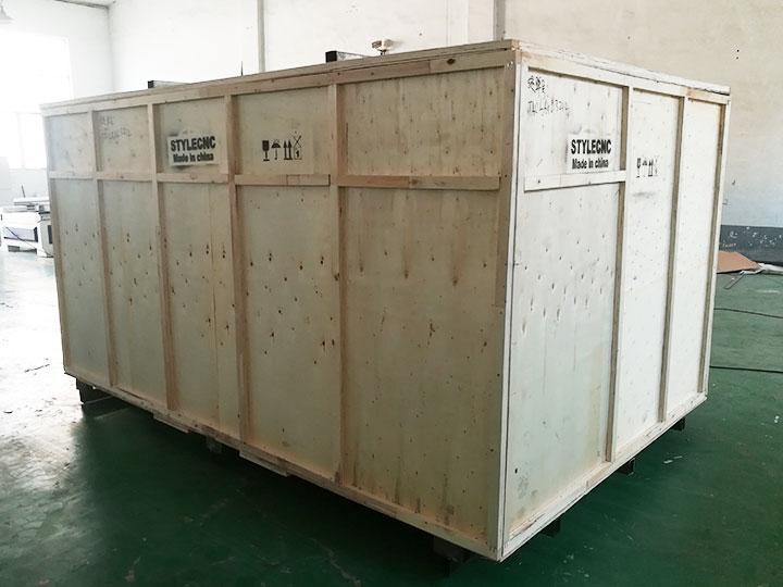 雙主軸木工數(shù)控機(jī)床出售配4x8工作臺(tái)