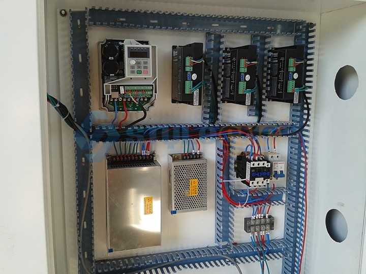 CNC金屬雕刻機(jī)電機(jī)