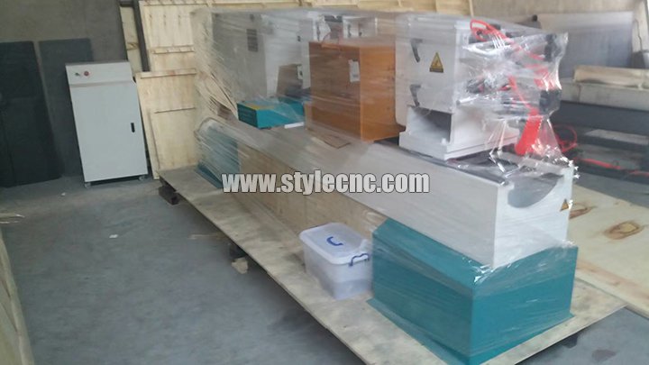 STL1516數(shù)控木工車(chē)床全包裝