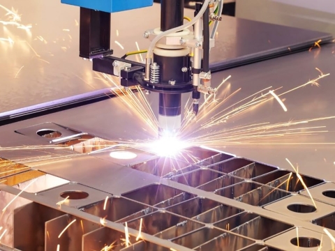 數(shù)控等離子切割工作臺切割不銹鋼板材項目