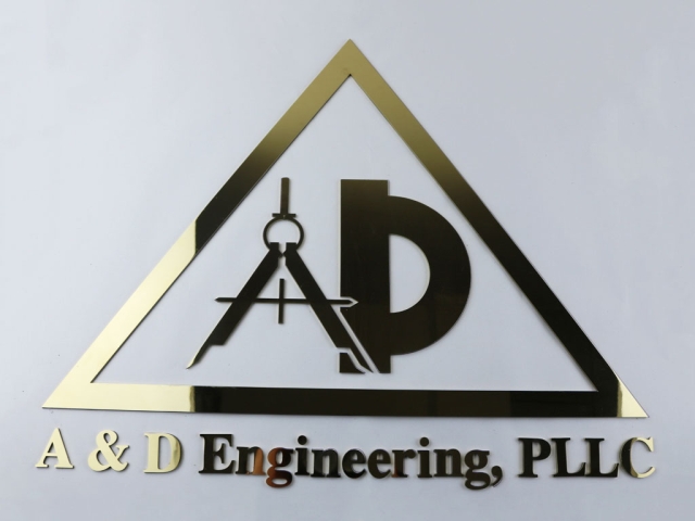 1500W 用于定制金屬標(biāo)牌的光纖激光切割機(jī)