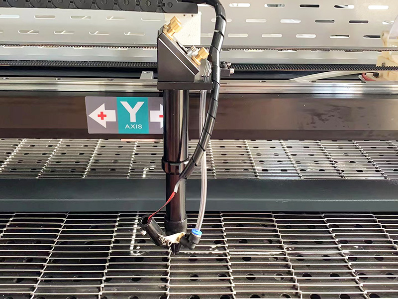 全自動(dòng) CO2 服裝、服飾、服飾用激光切割機(jī)