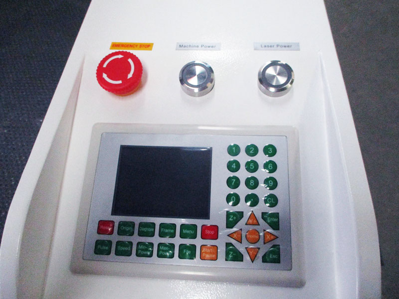 最佳預算 CO2 適用于金屬、丙烯酸、木材的激光切割機