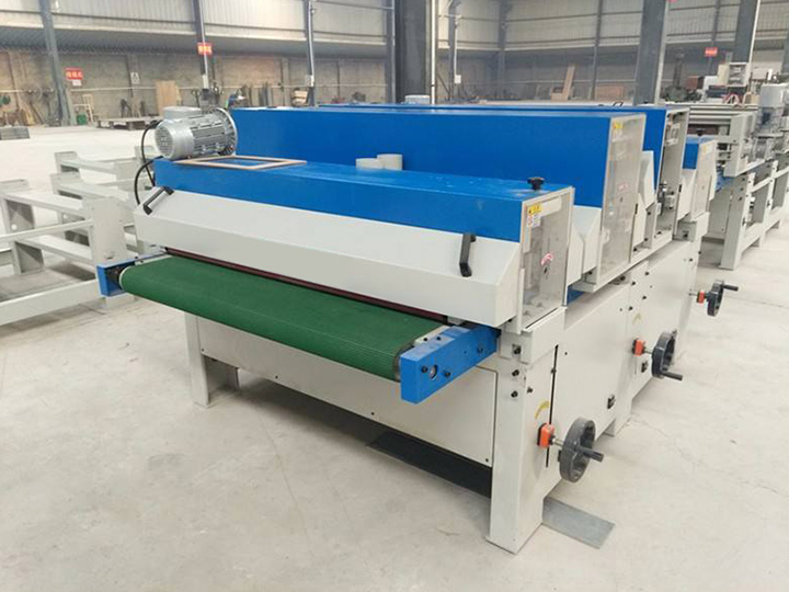 2025年最暢銷的數(shù)控木材砂光機(jī)