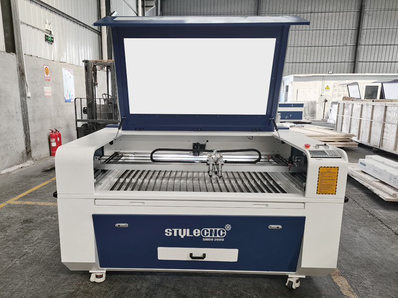 價(jià)格實(shí)惠的激光雕刻機(jī)，適用于皮革、織物、紙張、牛仔褲