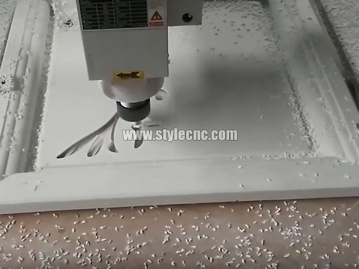 STM1325 用于裝飾燈箱切割的數(shù)控雕刻機(jī)