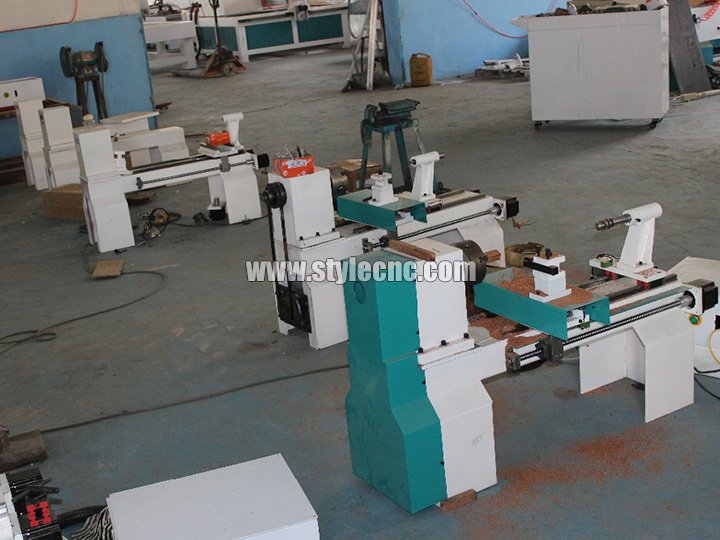 迷你臺(tái)式木工車床，適用于小型木制工藝品和藝術(shù)品