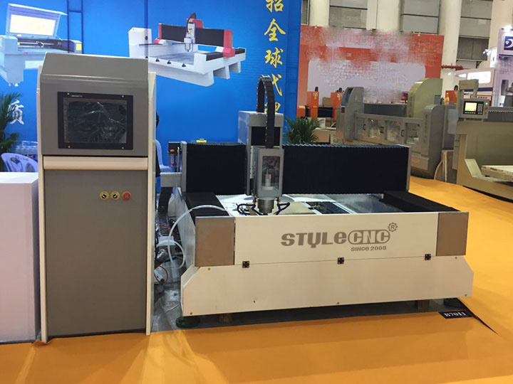 適用于大理石、花崗巖和石英的新型石材數(shù)控機床