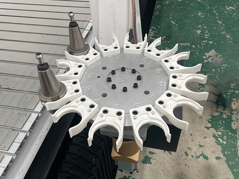 重型4x8數(shù)控鋁雕刻機(jī)帶攻絲頭