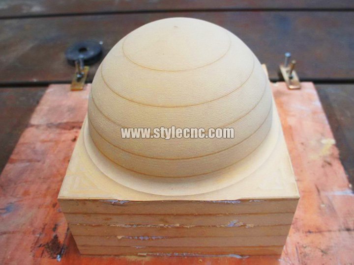 五軸數(shù)控雕刻機(jī)樣品