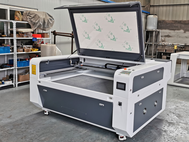 亞美尼亞1390激光雕刻切割機(jī)