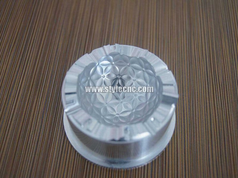 用于高爾夫模具制造的小型五軸數(shù)控機床