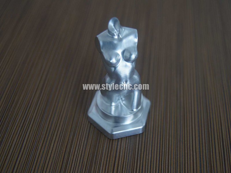 用于人體模具制造的小型五軸數(shù)控機床