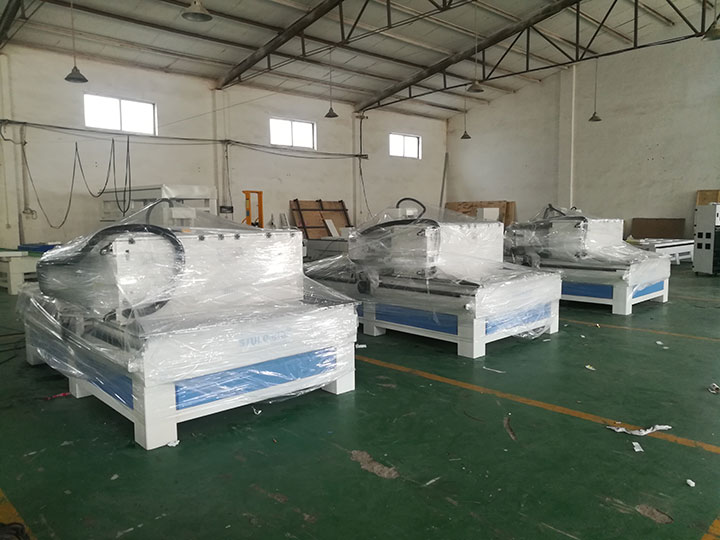 低價工業(yè)數(shù)控雕刻機(jī)出售