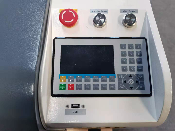 易于操作的數(shù)控激光墊片切割機 RD 控制器