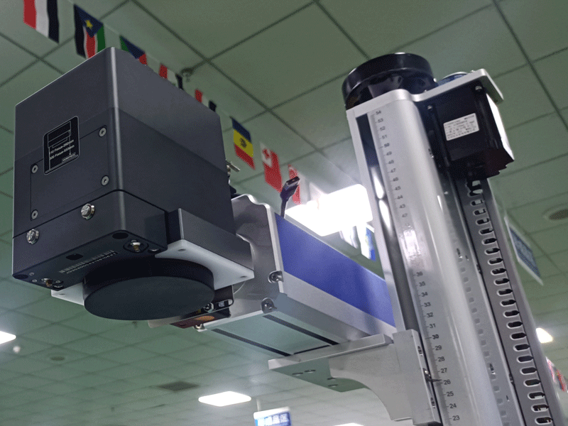 智能定位光纖激光雕刻機