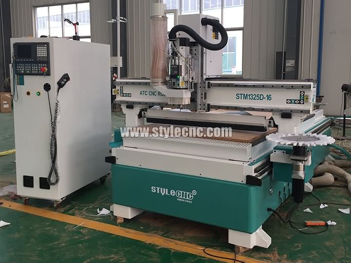 圓盤自動(dòng)換刀數(shù)控銑床