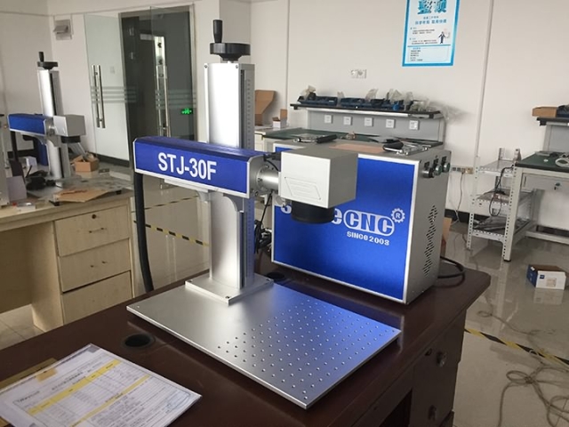 30W 孟加拉國的光纖激光打標(biāo)機(jī)