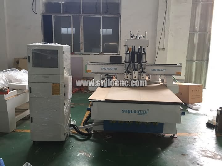 3頭數(shù)控雕刻機(jī)