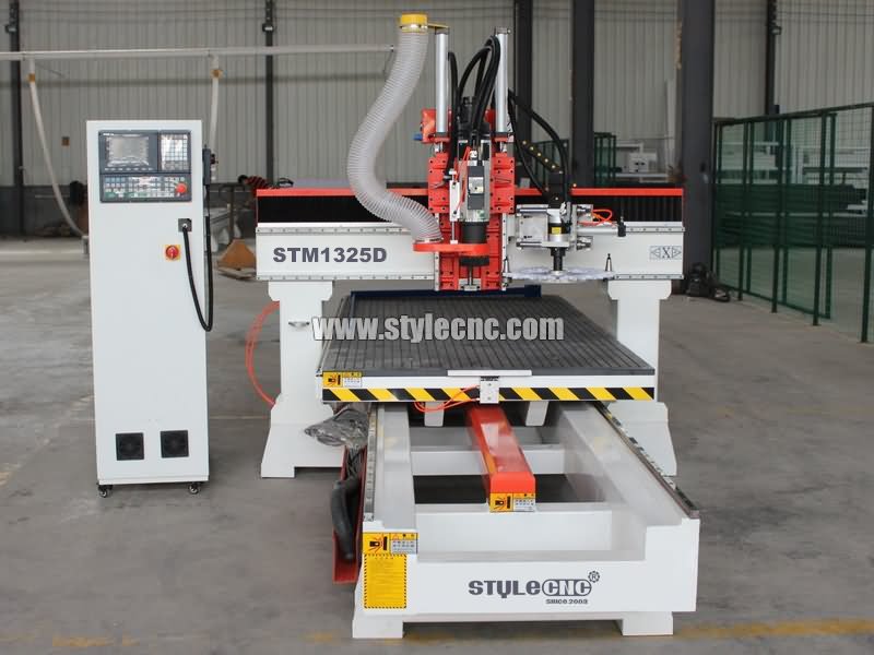 移動(dòng)工作臺(tái)數(shù)控雕刻機(jī)