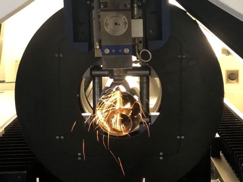 6米長(zhǎng)金屬管材光纖激光切割機(jī) 1000W