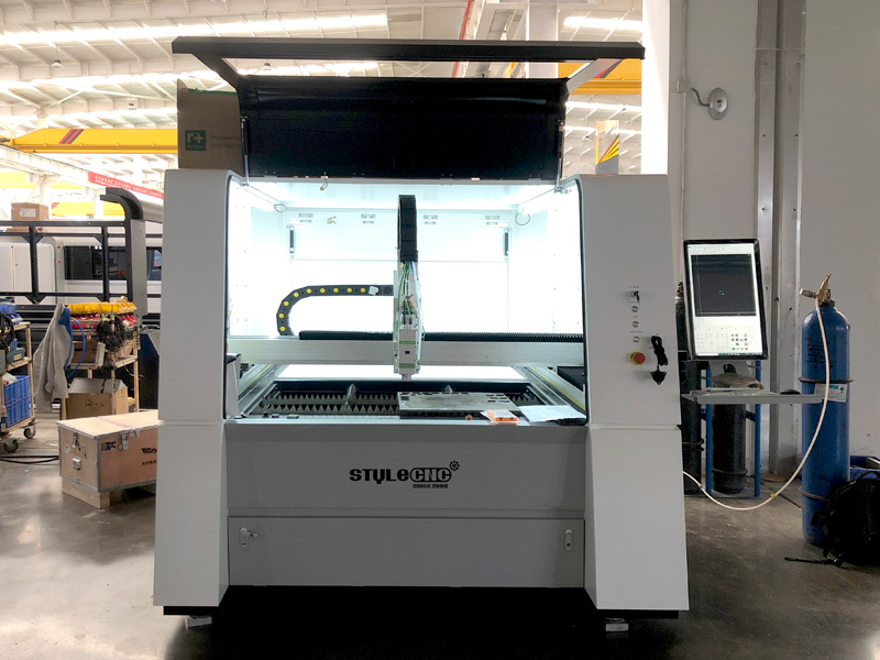 ST-FC1390 入門級(jí)小型金屬激光切割機(jī)