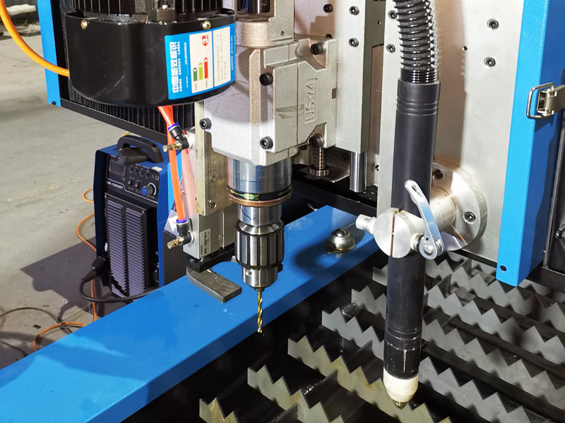 用于金屬孔鉆孔的數(shù)控鉆頭