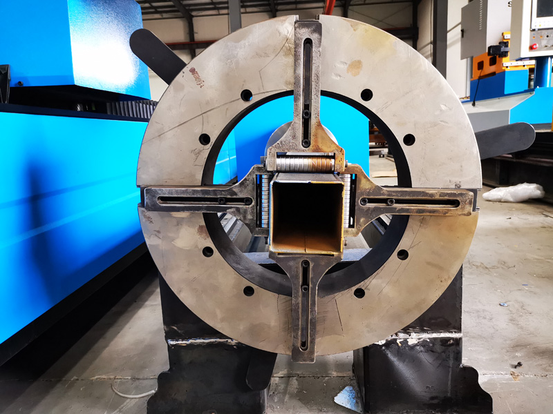 圓管、方管等離子切割四爪旋轉(zhuǎn)裝置