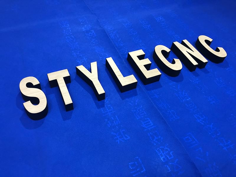 CO2 激光切割機(jī)用于 20mm 硬木字母切割項(xiàng)目