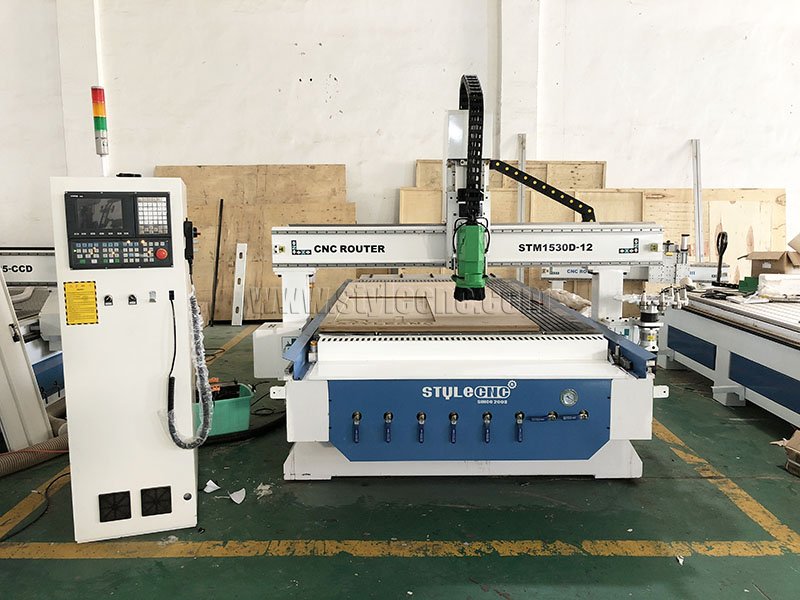 數(shù)控雕刻機(jī)自動(dòng)換刀