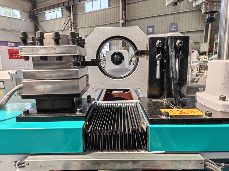 2025年最佳自動(dòng)換刀數(shù)控木工車床，配備自動(dòng)換刀裝置