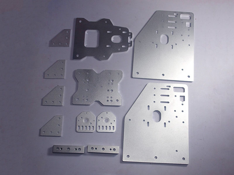 用于鋁板切割項目的數(shù)控雕刻機(jī)