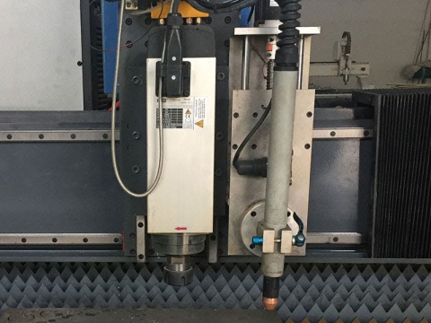 數(shù)控等離子切割工作臺與數(shù)控雕刻機主軸相結(jié)合