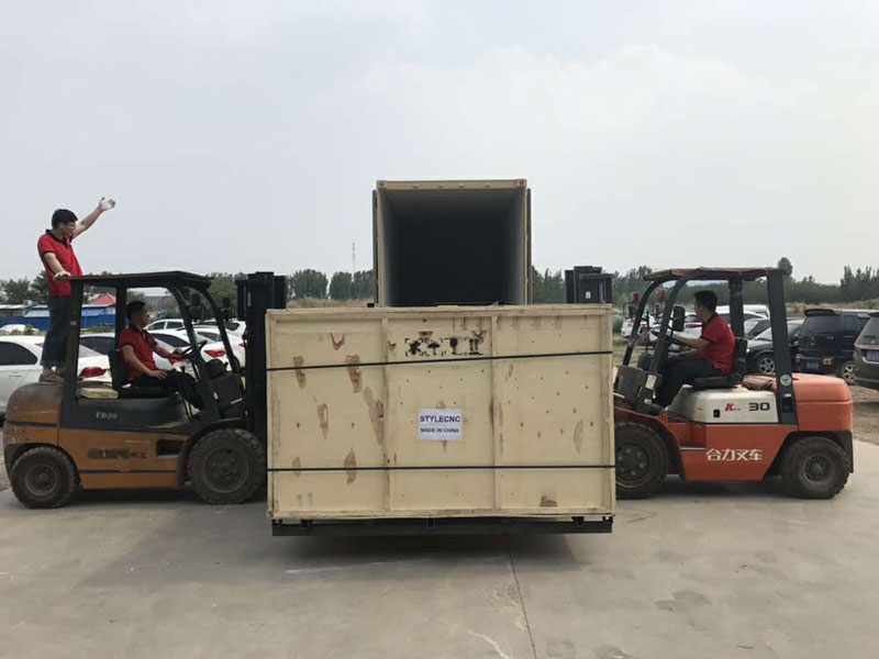 振動刀切割機(jī)外包裝