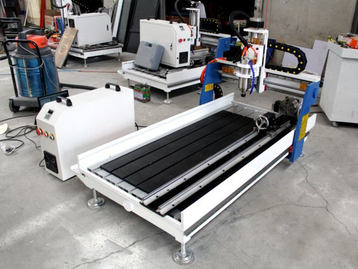 臺(tái)式數(shù)控雕刻機(jī)套件，帶 2x4 工作臺(tái)出售