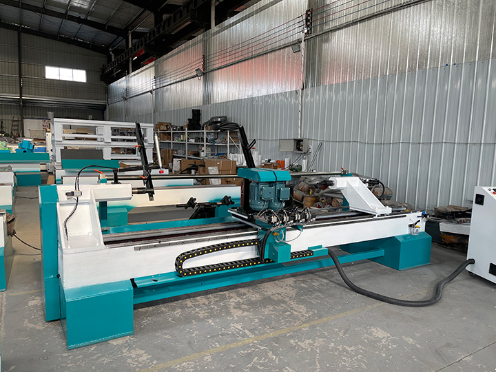 STL2530A-4T 帶自動進(jìn)料器的多功能數(shù)控木工車床