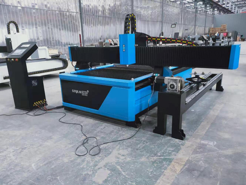 實(shí)惠價(jià)格 4x8 南非數(shù)控等離子切割工作臺(tái)