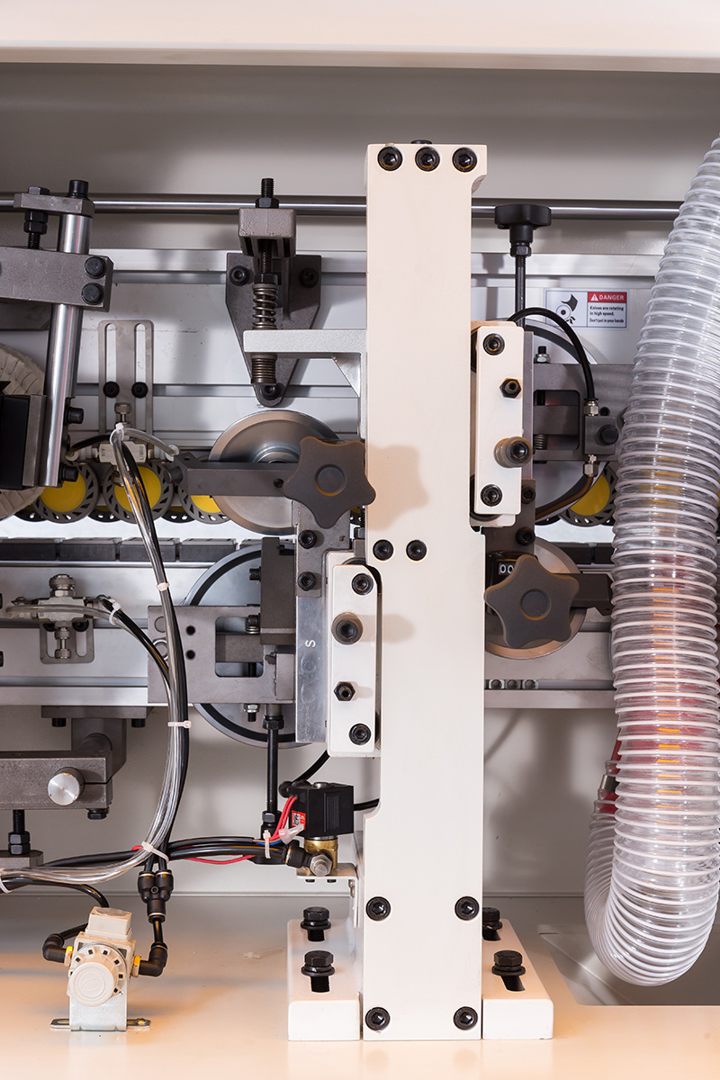 封邊機(jī)刮邊