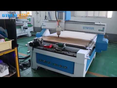 特立尼達(dá)和多巴哥 4*8 英尺數(shù)控雕刻機，帶四軸旋轉(zhuǎn)