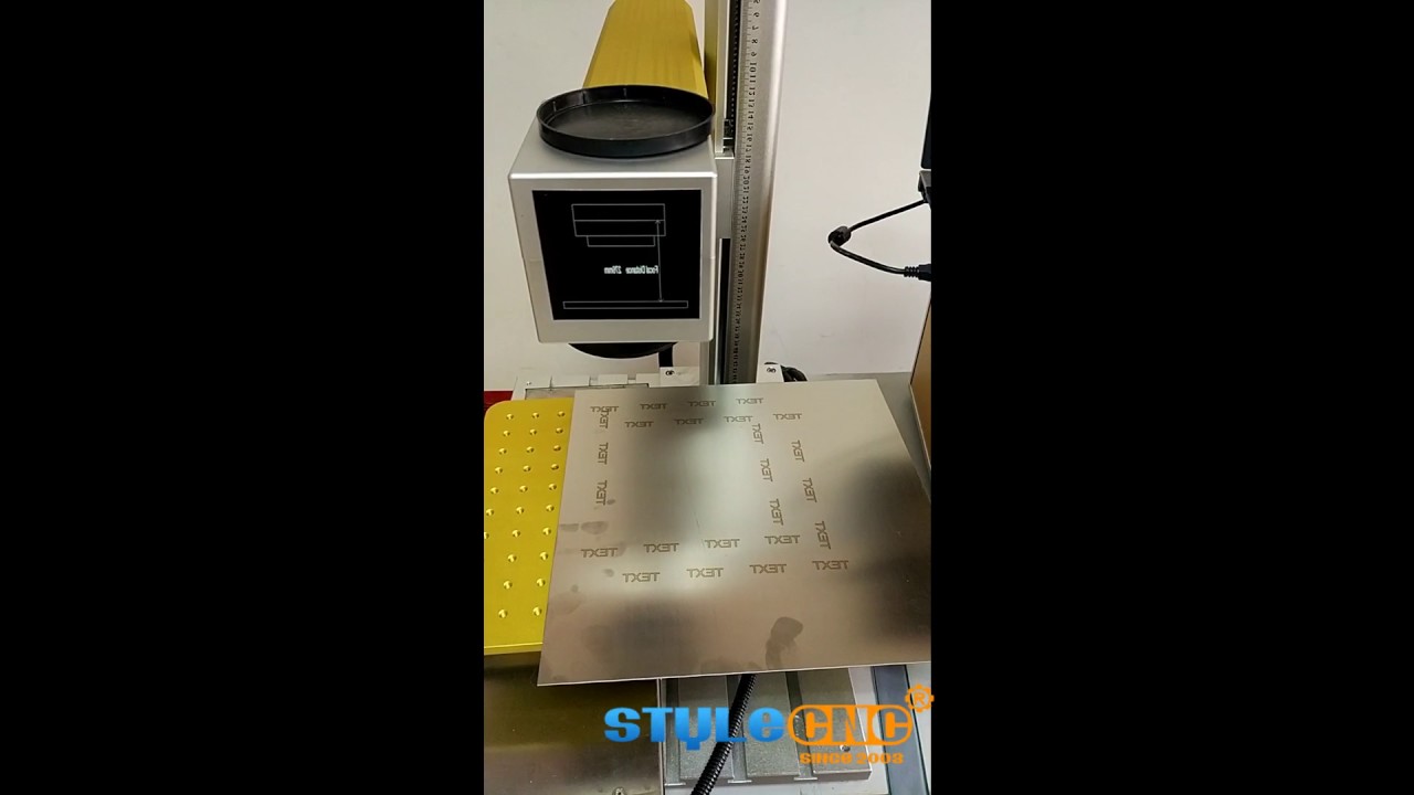 30W 帶移動(dòng)工作臺(tái)的鍵盤光纖激光雕刻機(jī)